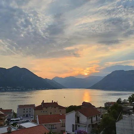 Pearl Shell Apartments Kotor Extérieur photo