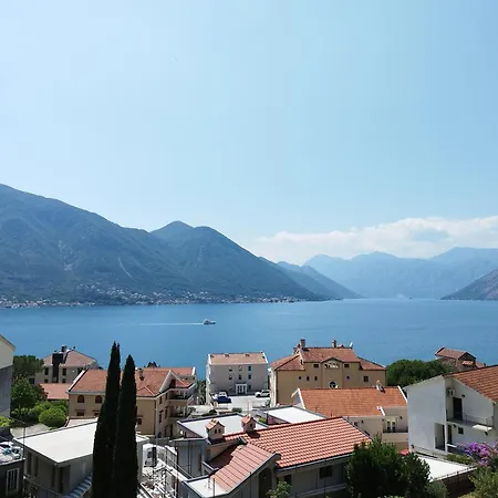 Pearl Shell Apartments Kotor Extérieur photo