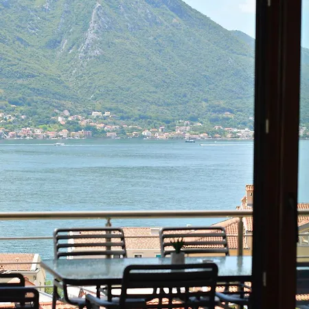 Pearl Shell Apartments Kotor Extérieur photo
