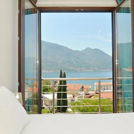 Pearl Shell Apartments Kotor Extérieur photo