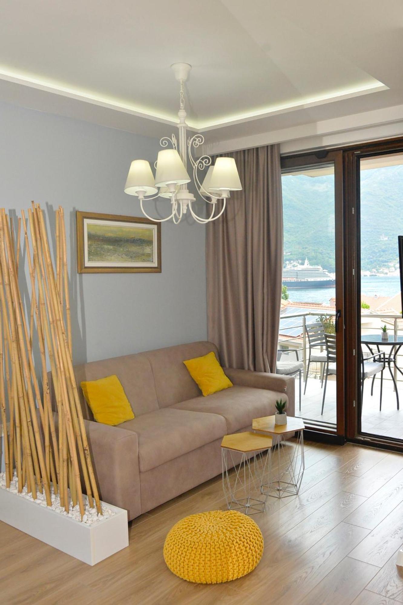 Pearl Shell Apartment
