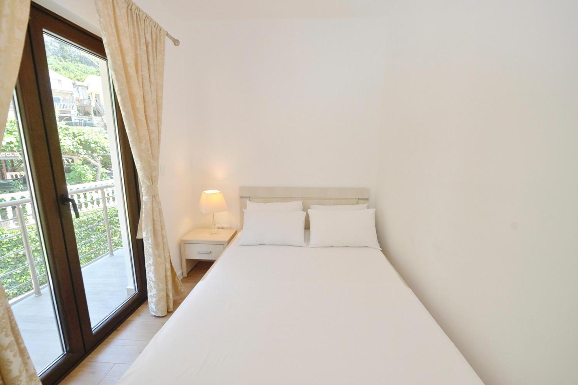 Pearl Shell Apartment Kotor