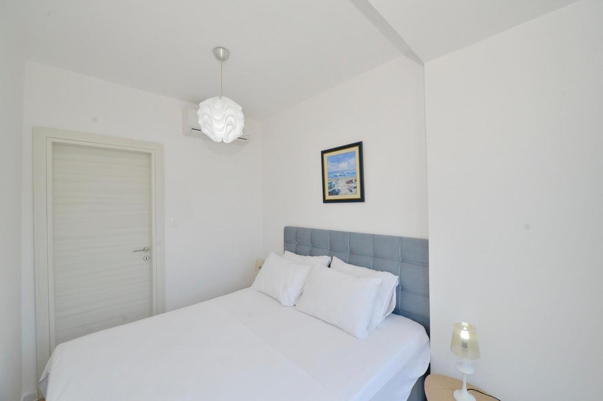 Apartment Pearl Shell Kotor